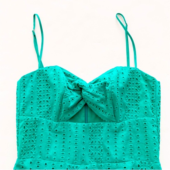Karina Grimaldi Green Cutout Eyelet MIDI Dress Revolve Size Small - Picture 3 of 6